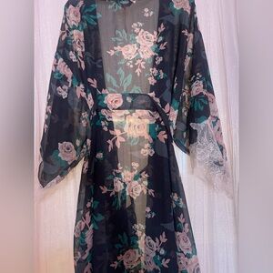 Simply Be Floral Sheer Robe - Black and Pink